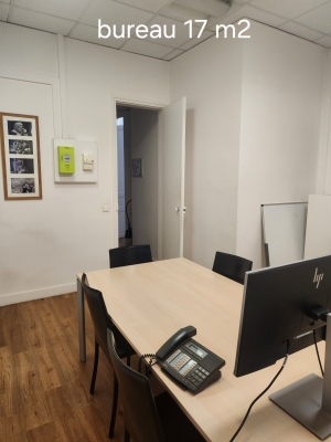 Bureau 17 m2 photo 1.jpg